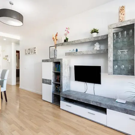 Panoramic Duplex Apartament With Sea View بالم مار